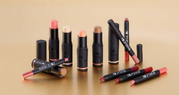 來自韓國(guó)最大美妝電商平臺(tái) memebox 美美箱的新年問候