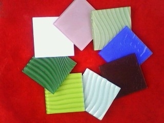 佛山市陶一色釉 水晶玻璃馬賽克顏料、玻璃釉料與高溫油墨的研發(fā)創(chuàng)新